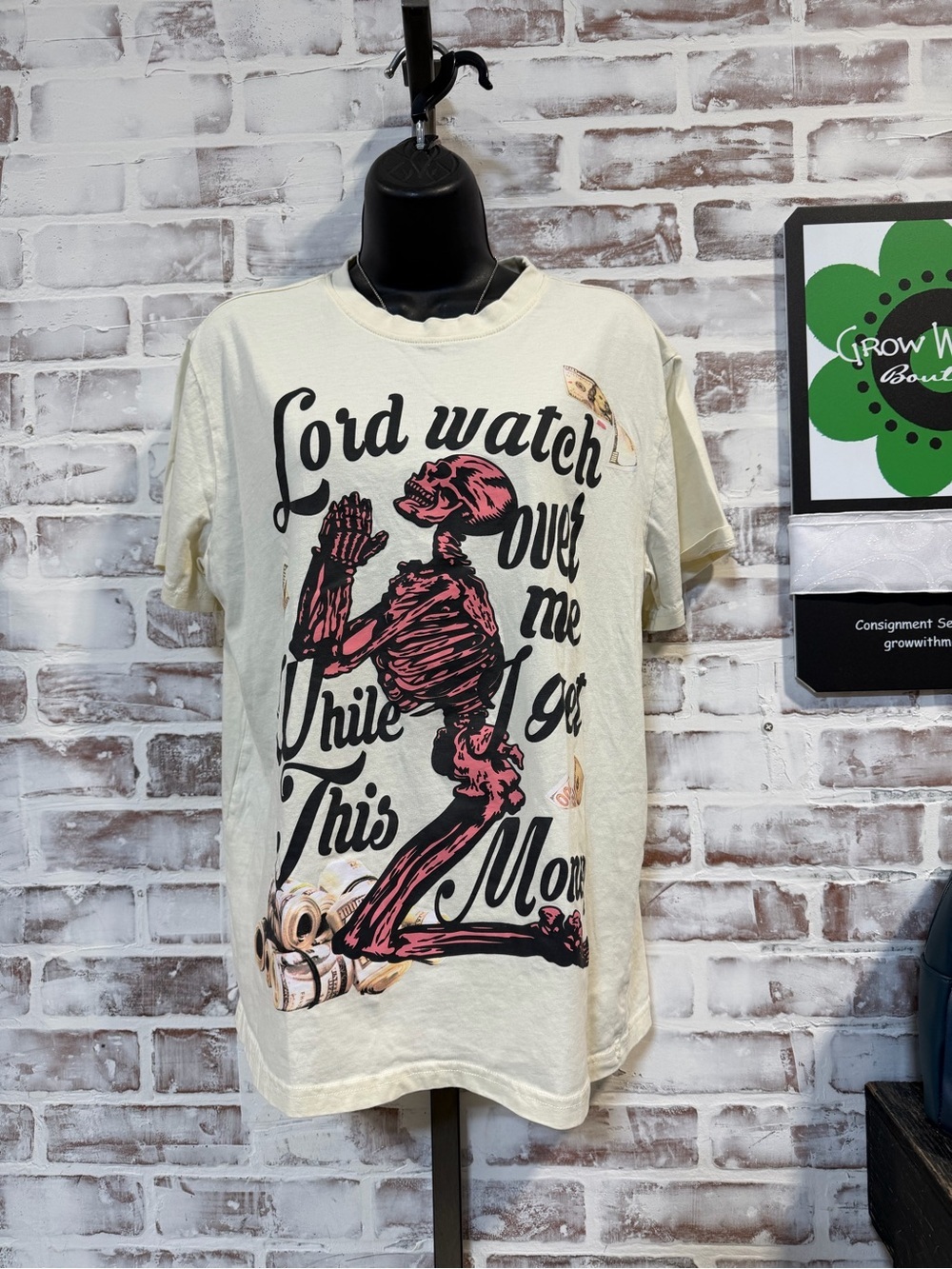 men’s Graphic Short Sleeve Tee with Pink Skeleton Print